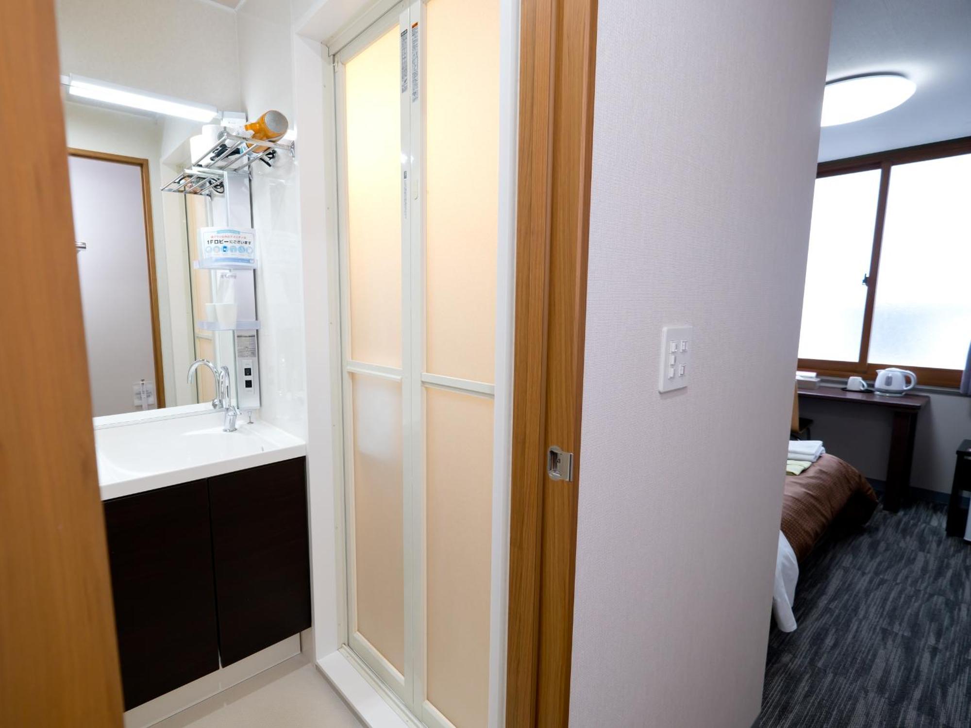 Matsuyama New Grand Hotel Room photo